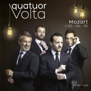 Mozart: String Quartets KV.136, 156 & 499 - Quatuor Volta