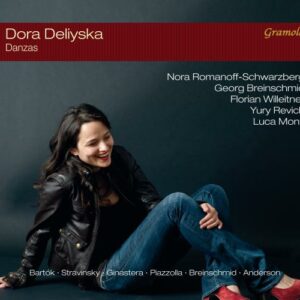 Dora Deliyska : Danzas, œuvres pour piano.