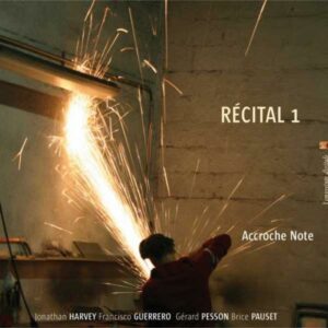 Recital-Interpreté Par L'Ensemble Accroche Note